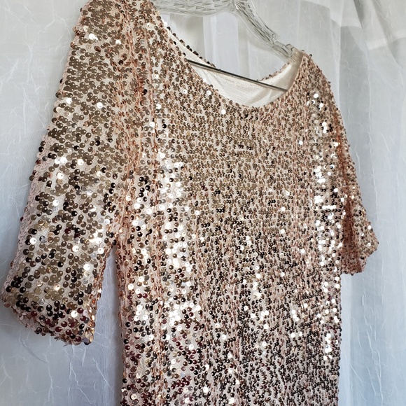 Rose Gold Sequin Blouse - Picture 3 of 5